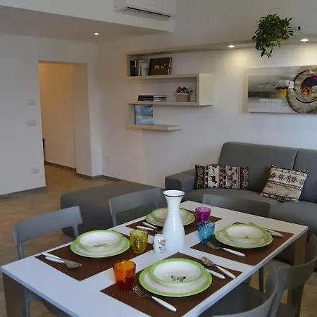 Pare Bay - - Amazing View