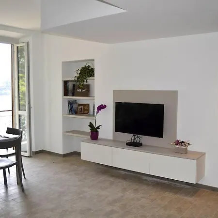 Appartement Pare Bay - - Amazing View Valmadrera